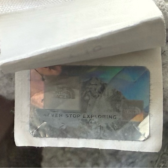 The North Face Hoodie Men’s M Gray Logo Pullover Sweatshirt Kangaroo Pocket - Picture 3 of 10